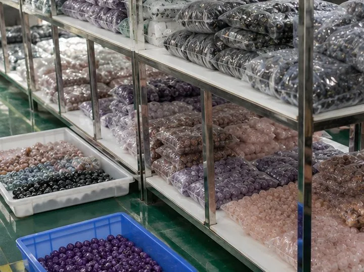 Raw gemstone material in stock — CuiShen